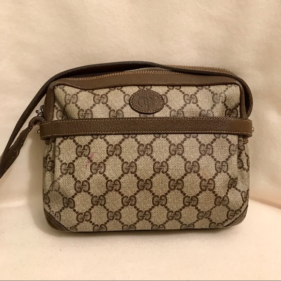 Gucci Handbags - ✨Vintage Gucci Crossbody Bag
